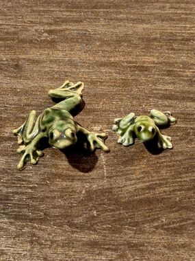 Vintage/Antique- Green Ceramic Frog Figurines - Decorative Reptile Accents